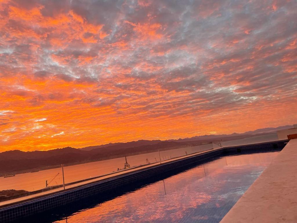 Private Pool Luxury Penthouses Sea View エイラート エクステリア 写真